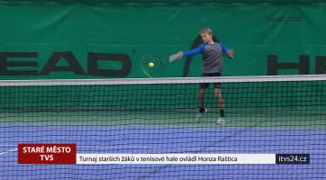 Turnaj starších žáků v tenisové hale ovládl Honza Raštica