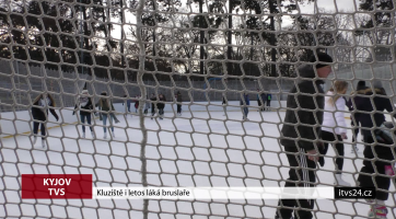 Kyjovské kluziště i letos láká bruslaře