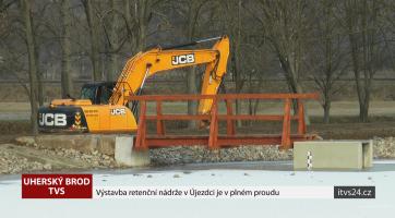 Výstava retenční nádrže v Újezdci je v plném proudu