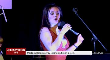 Město zahájilo plesovou sezónu tradičním plesem