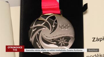 Starostka města přijala na radnici medailistku Zuzanu Kuršovou