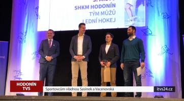 Sportovcům vládnou Sasínek a Vacenovská