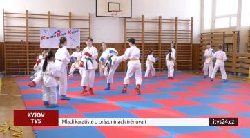 Mladí karatisté o prázdninách trénovali
