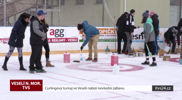 Curlingový turnaj ve Veselí nabízí nevšední zábavu
