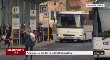 Autobusy se v pondělí vrací do běžného provozu