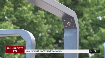 Na náměstí nainstalovali nové zařízení k osvěžení kolemjdoucích