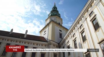 Nádvoří Arcibiskupského zámku skrývá novou kavárnu