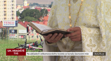 Na základech velkomoravského kostela se konala slavnostní mše