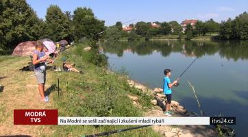 Na Modré se sešli začínající i zkušení mladí rybáři