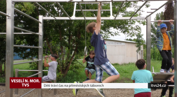 Děti tráví čas na příměstských táborech