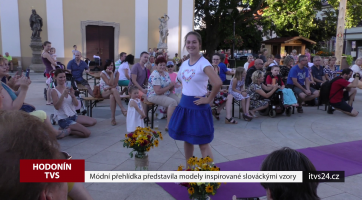 Módní přehlídka představila modely inspirované slováckými vzory