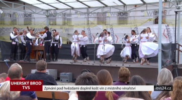 Zpívání pod hvězdami doplnil košt vín z místního vinařství