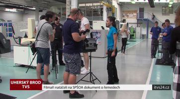 Filmaři natáčeli na SPŠOA dokument o řemeslech