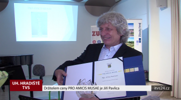 Držitelem ceny Pro Amicis Musae je Jiří Pavlica