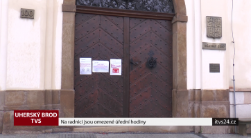 Na radnici jsou omezené úřední hodiny