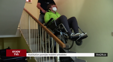 Vozíčkářům pomůže mobilní schodolez