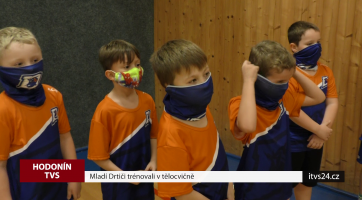 Mladí Drtiči trénovali v tělocvičně