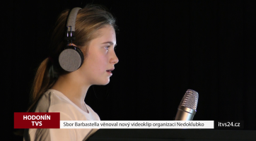 Sbor Barbastella věnoval nový videoklip organizaci Nedoklubko