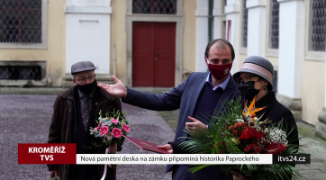 Nová pamětní deska na zámku připomíná historika Paprockého