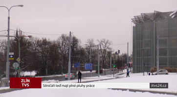 Silničáři teď mají plné pluhy práce