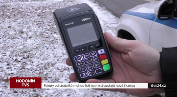 Pokuty od strážníků mohou lidé na místě zaplatit nově i kartou