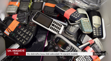 Do sběrného boxu lidé odevzdali 76 starých mobilů