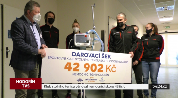 Klub stolního tenisu věnoval nemocnici skoro 43 tisíc