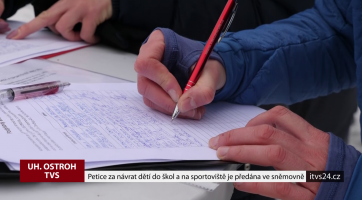 Iniciativa za návrat dětí do škol a na sportoviště odevzdala petici do sněmovny