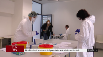 Tým lázeňských zdravotníků pomáhá s testováním ve firmách