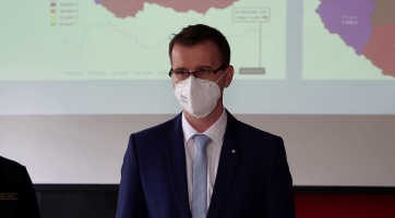 V nemocnicích stále narůstá počet covidových pacientů