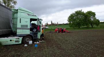 Dopravní nehodu nepřežila řidička osobního automobilu