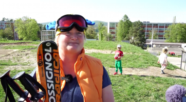 Otevřený svah přilákal lyžaře i v květnu