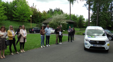 Dětské centrum získalo sociální automobil