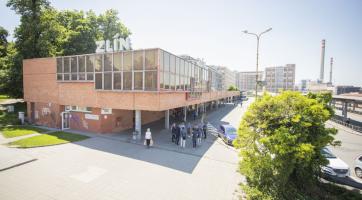 Vedení kraje a města řeší špatný stav autobusového nádraží