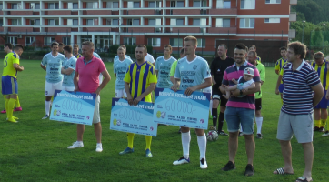 Při fotbalové benefici se vybralo 215 tisíc korun