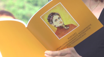 Na střeše knihovny se křtila kniha o Charlottě Garrigue Masarykové