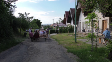 V Zarazicích otevřeli sklepy