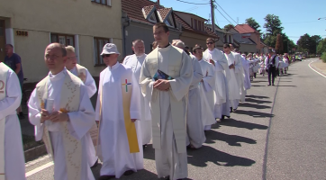 Náměstí Velké Moravy se stalo dějištěm primiční mše svaté