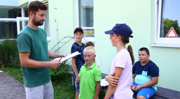 Děti se baví na příměstských táborech