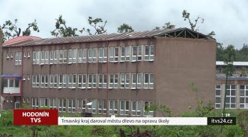 Trnavský kraj daroval městu dřevo na opravu školy