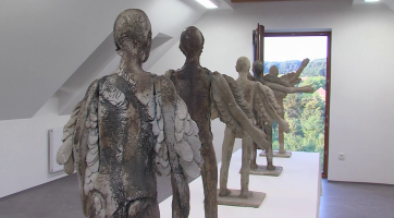 V Hostětíně vystavují sochy Antonína Bartoše