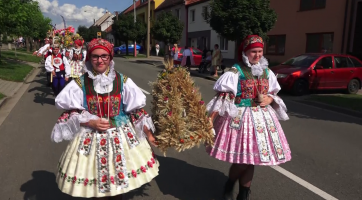 V Dolním Němčí slavili 98. výročí od prvních dožínek