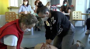 Charitativní roadshow přivezla do Dětského domova kurz první pomoci