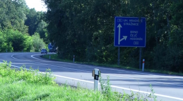 Lávka má zajistit bezpečný přechod silnice