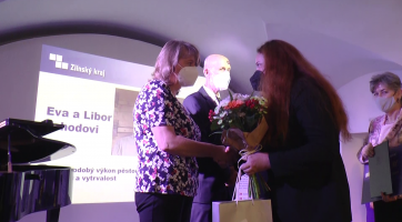 Zlínský kraj ocenil pěstouny za jejich obětavou péči