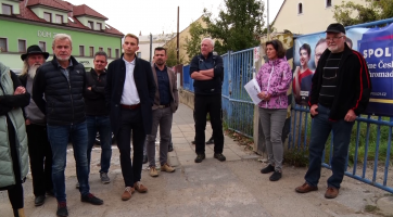 Zastupitelé vyrazili do ulic