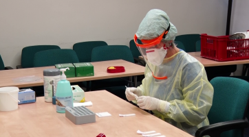 Město začalo opět testovat své zaměstnance