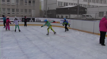 Kluziště láká návštěvníky i letos