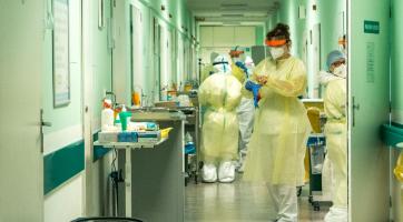 Varianta omikron ve Zlínském kraji dominuje. Pacientů s těžkým průběhem ale postupně ubývá