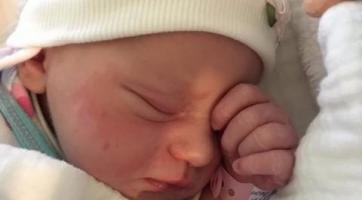 Prvním letošním miminkem ve Zlínském kraji je Hugo